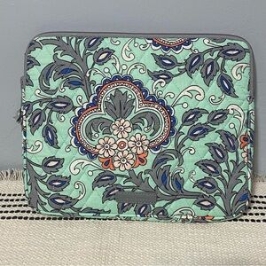 VERA BRADLEY / Fan Flowers Padded Tablet Sleeve Case